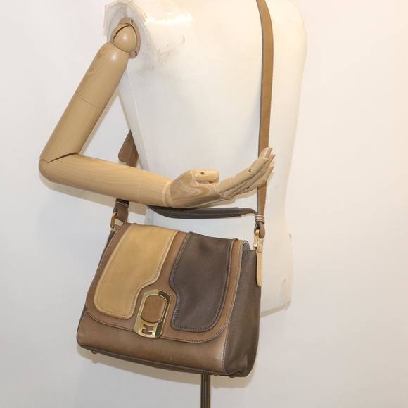 FENDI Shoulder Bag - Picture 8 of 16